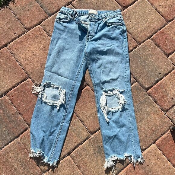 Free People - Ripped Jeans - Cropped Baggy LIKE NEW - Size 26 - Picture 1 of 5